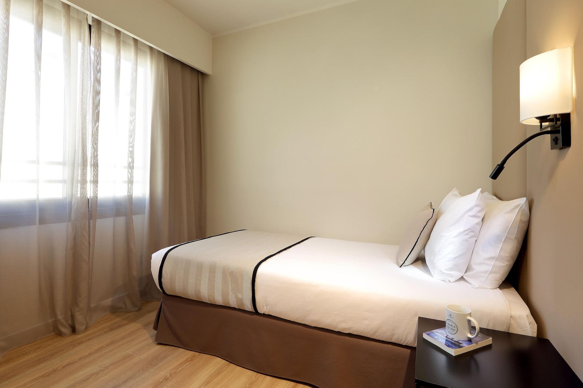 Exe Rey Don Jaime Hotel Valencia Exterior photo