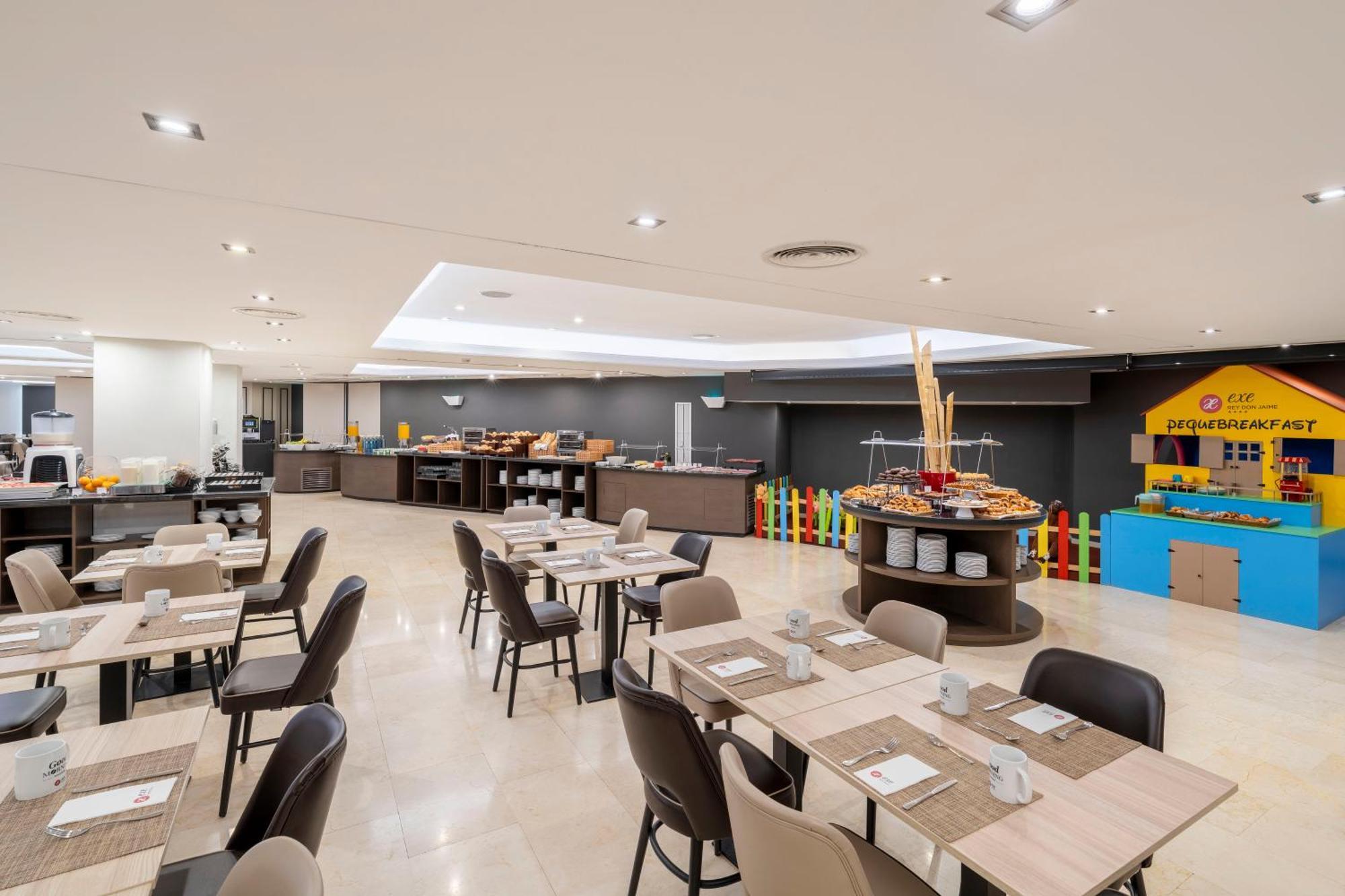 Exe Rey Don Jaime Hotel Valencia Exterior photo
