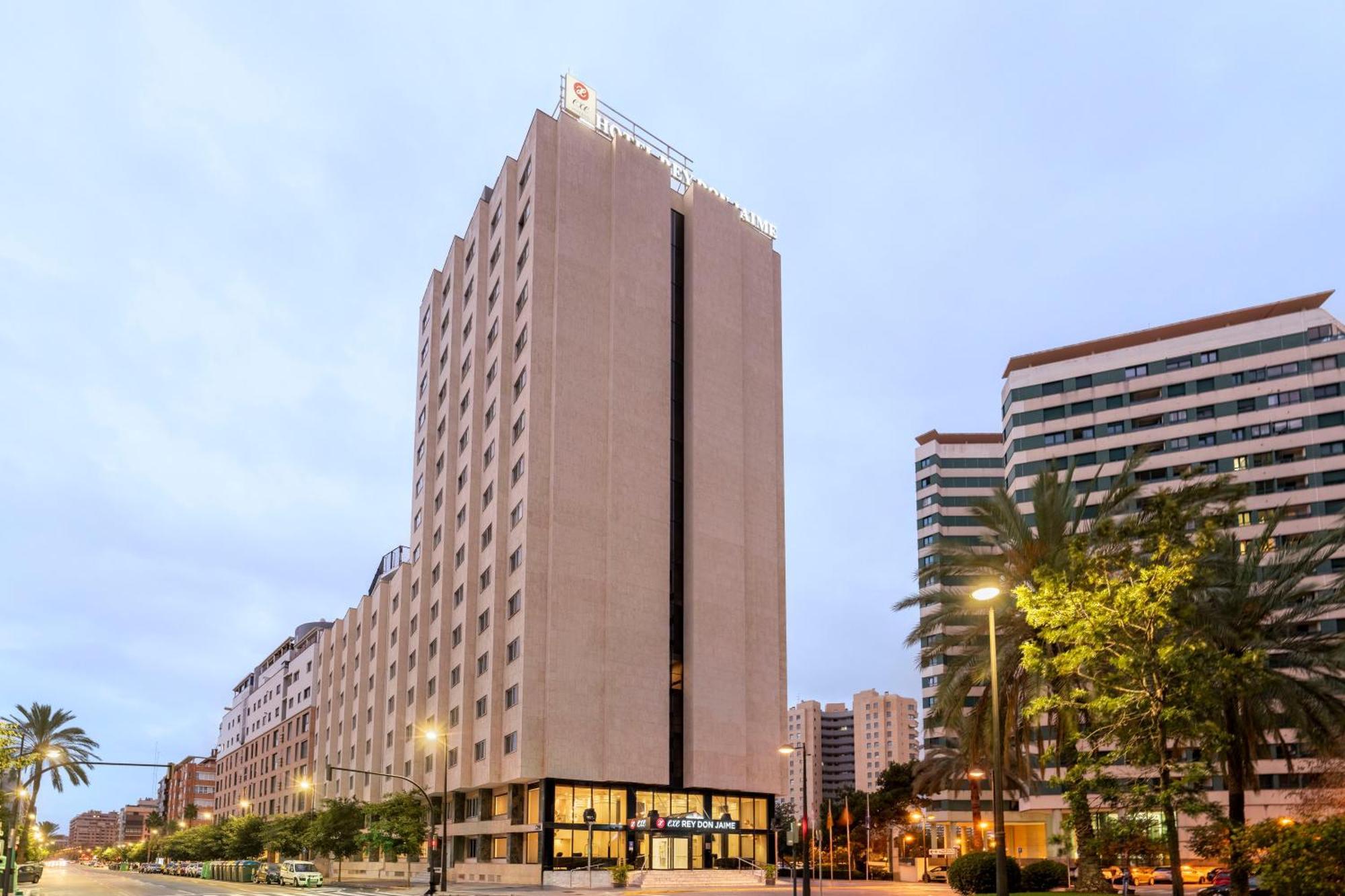 Exe Rey Don Jaime Hotel Valencia Exterior photo